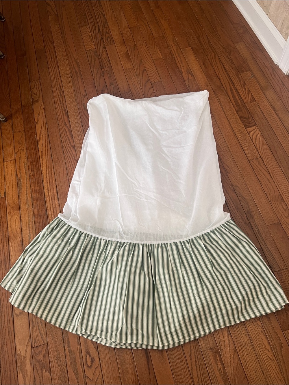 Crown Craft Williamsburg   Garden Gable Striped Fabric Queen Size Bed Skirt